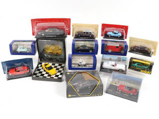 Lot 20 - DIVERS (14)