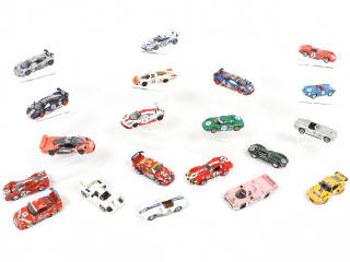 Lot 218 - DIVERS (20)