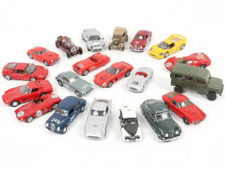 Lot 143 - DIVERS (20)