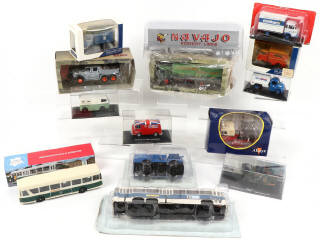 Lot 243 - DIVERS (15)