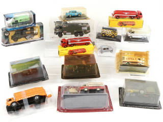 Lot 244 - DIVERS (15)