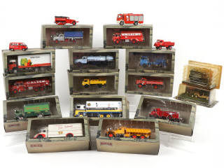 Lot 254 - DIVERS (19)