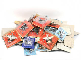 Lot 155 - DIVERS (67)