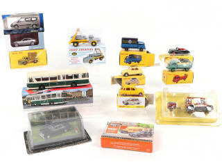 Lot 258 - DIVERS (13)