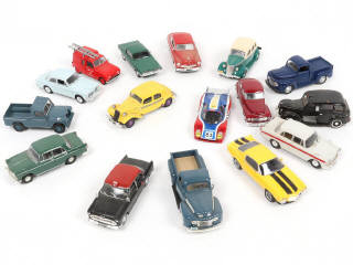 Lot 184 - DIVERS (15)