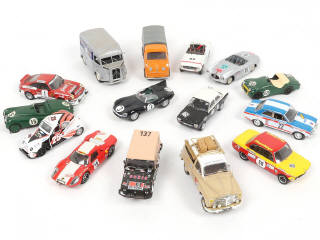 Lot 188 - DIVERS (15)