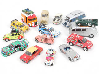 Lot 189 - DIVERS (15)