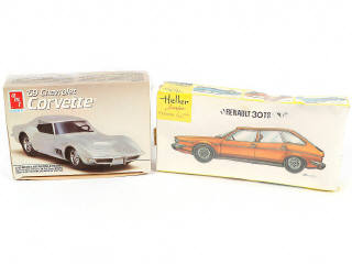 Lot 301 - DIVERS (8)