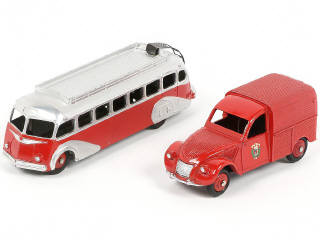 Lot 210 - DINKY TOYS (FRANCE) (2)