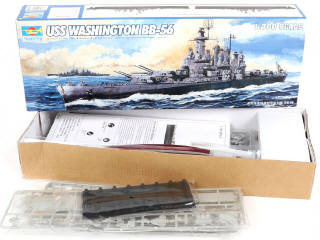 Lot 279 - TRUMPETER (CHINE) (3)