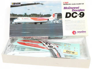 Lot 292 - DIVERS (7)