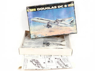 Lot 292 - DIVERS (7)