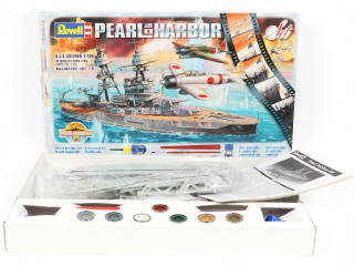 Lot 284 - REVELL (ALLEMAGNE) (4)