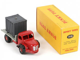 Lot 140 - DINKY TOYS (FRANCE) (1)