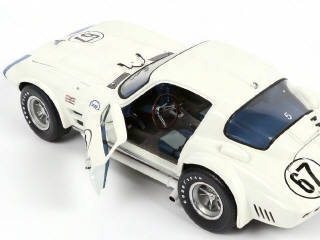 Lot 4 - EXOTO (USA) (1)