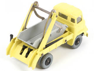 Lot 138 - DINKY TOYS (GB) (1)