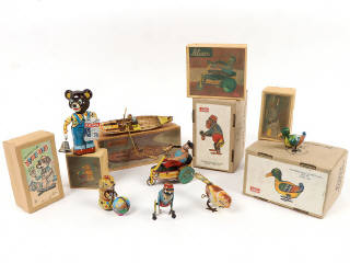 Lot 30 - DIVERS (7)