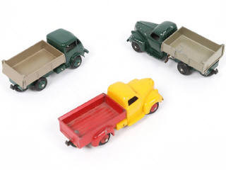 Lot 357 - DINKY TOYS (FRANCE) (3)