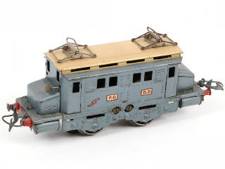 Lot 24 - HORNBY 'O' (FRANCE) (1)