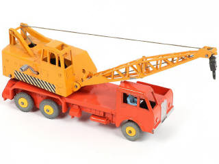 Lot 256 - DINKY TOYS (GB) (1)