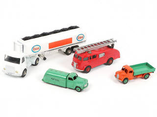 Lot 264 - DINKY TOYS (GB) (4)
