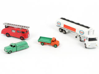 Lot 264 - DINKY TOYS (GB) (4)