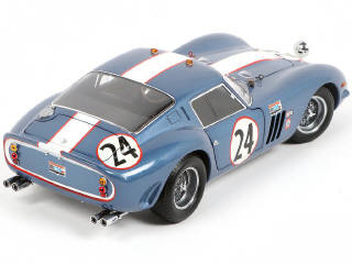 Lot 37 - KYOSHO (JAPON) (1)