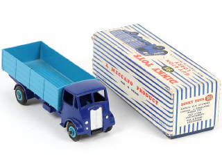 Lot 254 - DINKY TOYS (GB) (1)