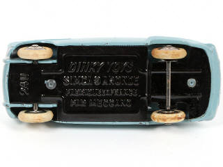 Lot 221 - DINKY TOYS (FRANCE) (1)