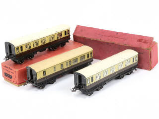 Lot 27 - HORNBY 'O' (GB) (3)