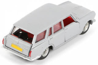 Lot 197 - DINKY TOYS (FRANCE) (1)