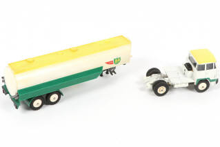 Lot 193 - DINKY TOYS (FRANCE) (1)
