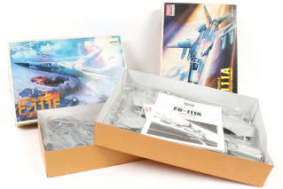 Lot 270 - DIVERS (6)