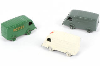 Lot 133 - GITANES (FRANCE) (3)