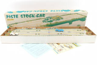 Lot 121 - FRANCE JOUETS (FRANCE) (1)