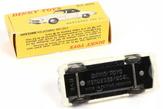 Lot 189 - DINKY TOYS (FRANCE) (1)
