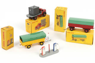 Lot 207 - DINKY TOYS (FRANCE) (4)