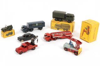 Lot 210 - DINKY TOYS (FRANCE) (7)