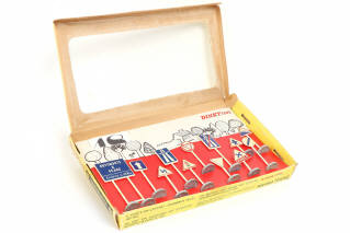 Lot 217 - DINKY TOYS (6)