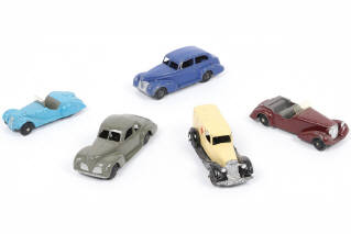 Lot 254 - DINKY TOYS (GB) (5)
