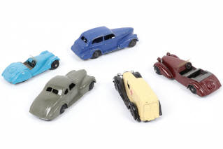 Lot 254 - DINKY TOYS (GB) (5)