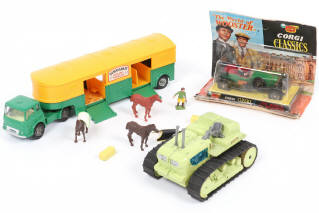 Lot 161 - CORGI TOYS (GB) (3)
