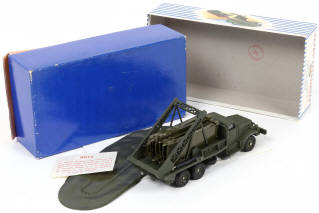 Lot 258 - DINKY TOYS (FRANCE) (1)