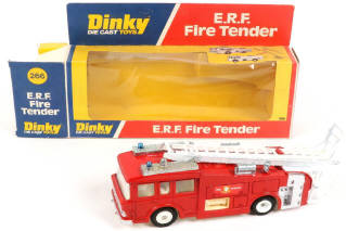 Lot 228 - DINKY TOYS (GB) (1)