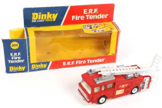 Lot 229 - DINKY TOYS (GB) (1)