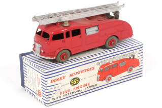 Lot 227 - DINKY TOYS (GB) (1)
