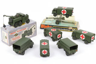 Lot 263 - DINKY TOYS (GB) (8)
