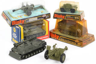 Lot 249 - DINKY TOYS (GB) (6)