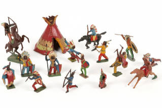 Lot 45 - DIVERS (16)