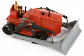 Lot 335 - DINKY TOYS (FRANCE) (3)